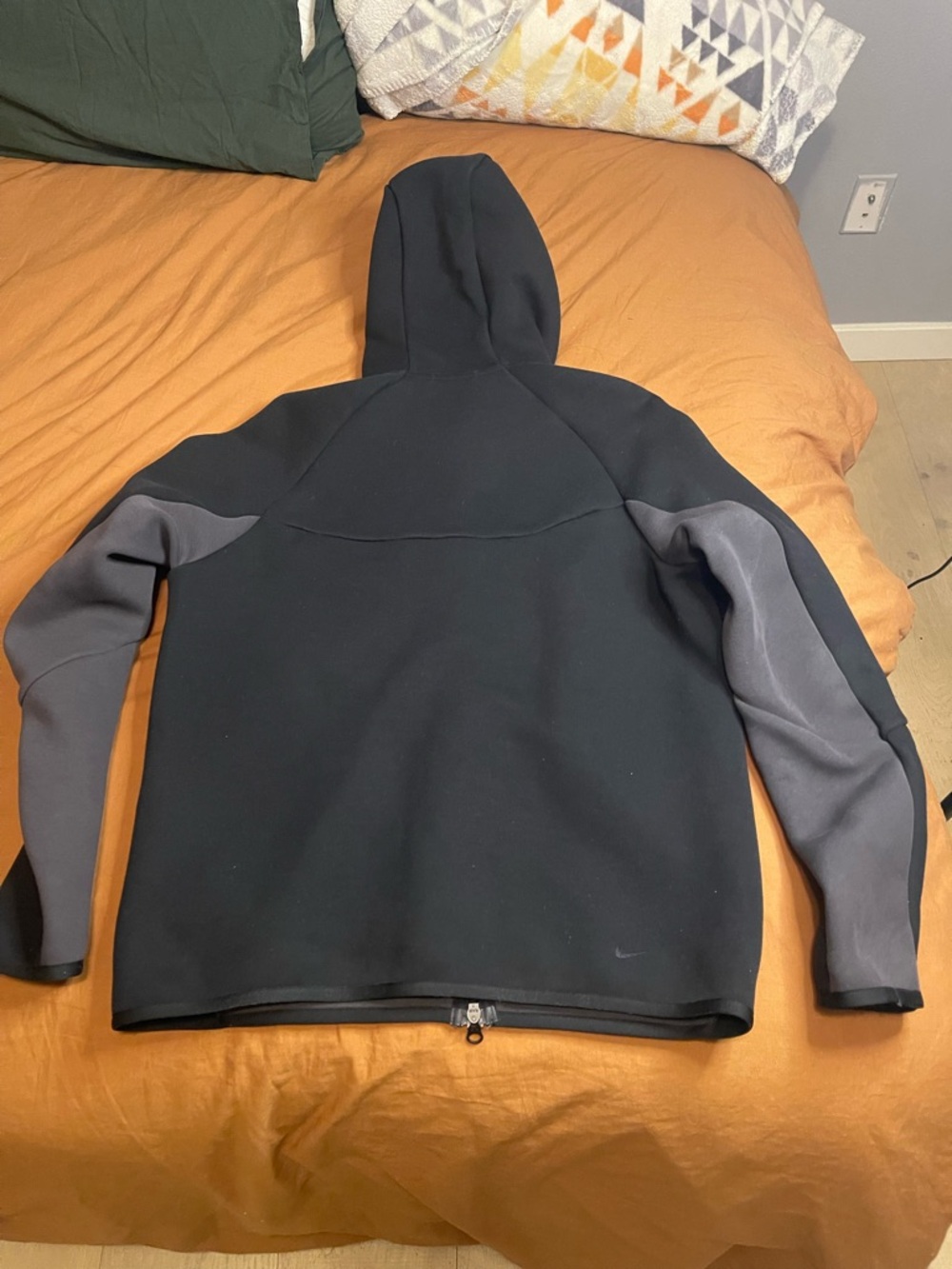 Black & Charcoal Nike tech fleece zip up with Neon Green Swoosh - Picture 7 of 7